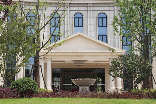 米羅云山實景圖